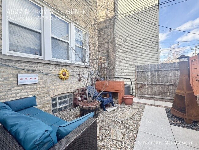 Building Photo - 4527 N Troy St