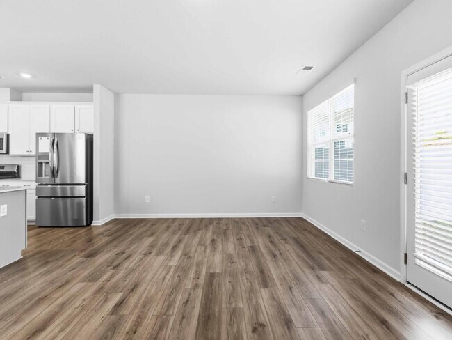 Building Photo - 211 Stellate Pl
