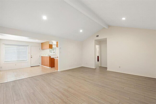 Building Photo - 11218 Sageview Dr