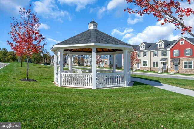 Building Photo - 302 Arya Ln