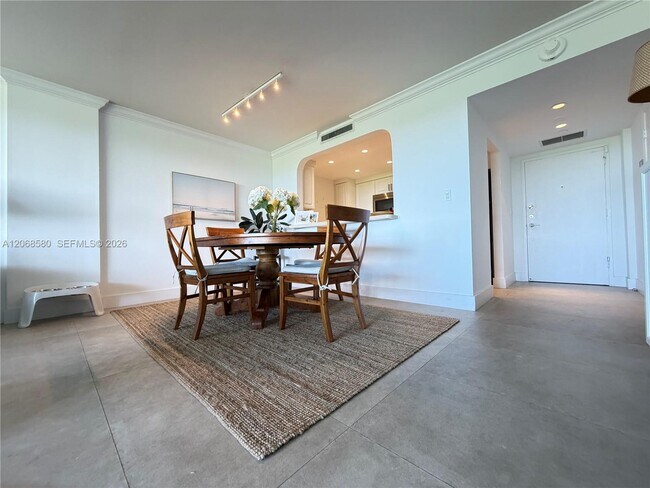 Building Photo - 155 Ocean Ln Dr
