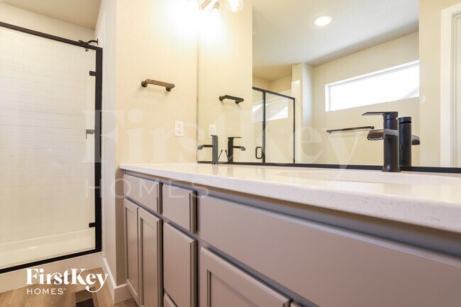 Building Photo - 10567 Horton Dr