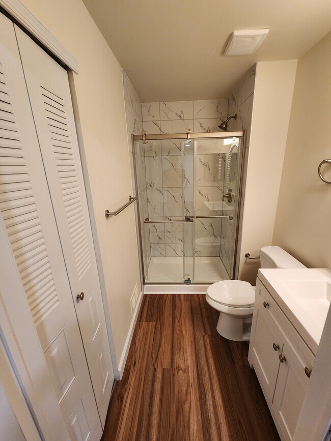 Building Photo - 33 Cypress Ct