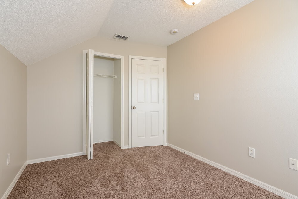 Building Photo - 22715 St Thomas Cir