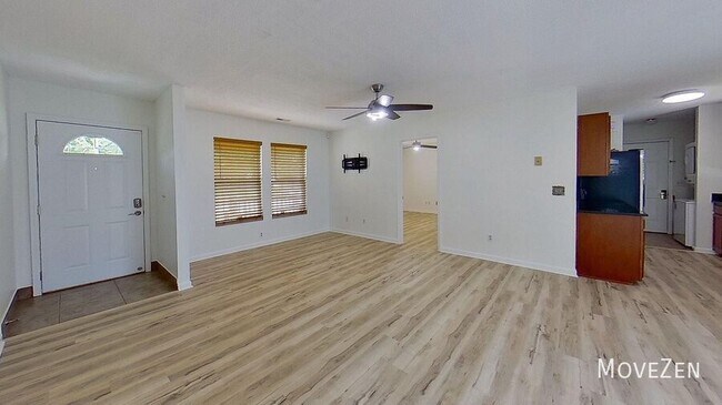 Building Photo - 509 Rosecrest Dr