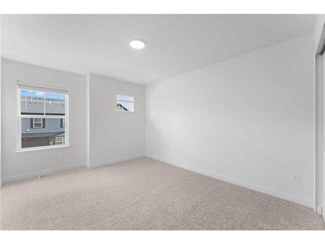 Building Photo - Brand New, New Construction! 3 Bed/2.5 Bat...