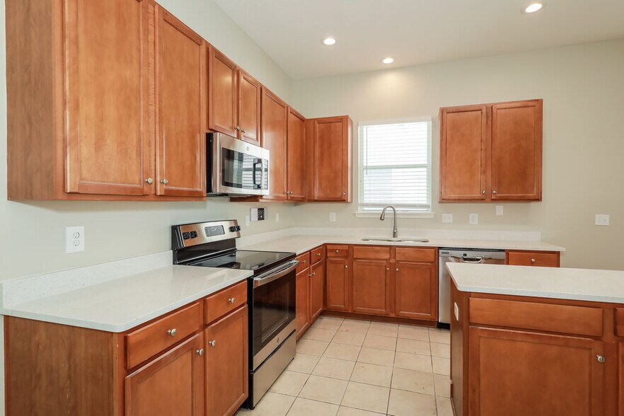 Building Photo - 3914 Leatherwood Dr