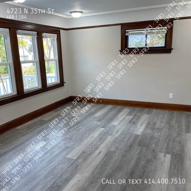 Building Photo - Must See! Updated 4 Bedroom Home in Milwau...