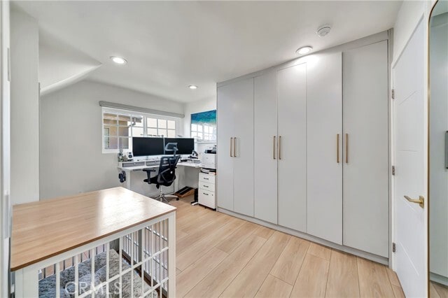 Building Photo - 14727 Magnolia Blvd