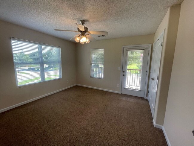 Building Photo - 5 BEDROOM PLUS BONUS ROOM PRE-LEASING FOR AUGUST 2026!