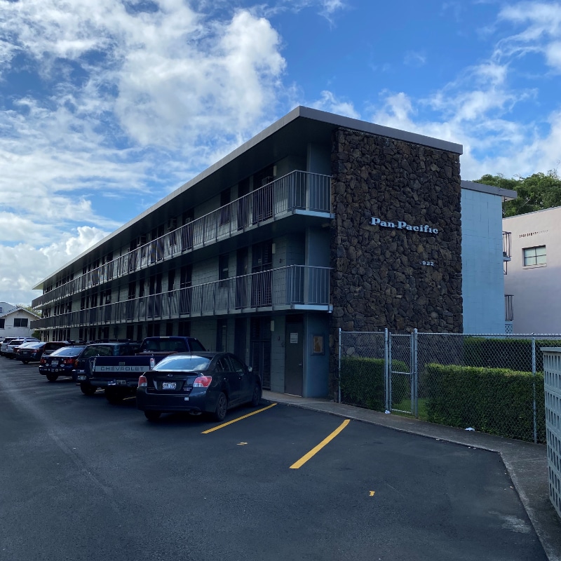 Building Photo - 922 Kapahulu Ave