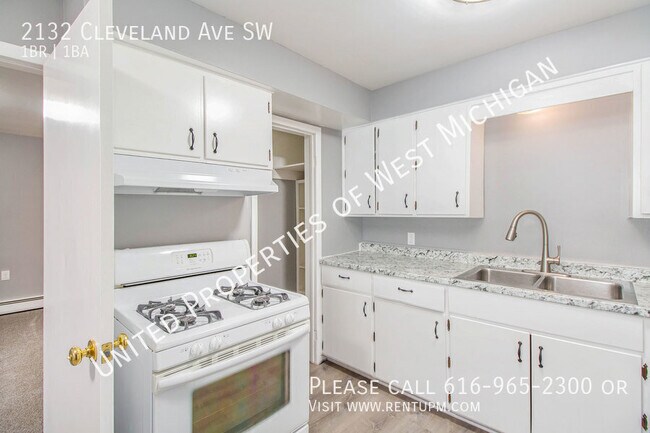 Building Photo - 2132 Cleveland Ave SW