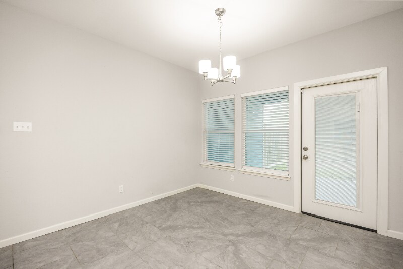 Building Photo - 6402 Williams Dr