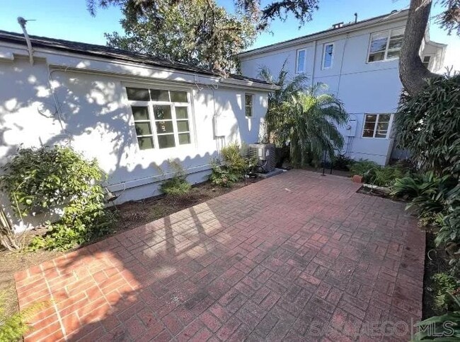 Building Photo - 3311 Xenophon St