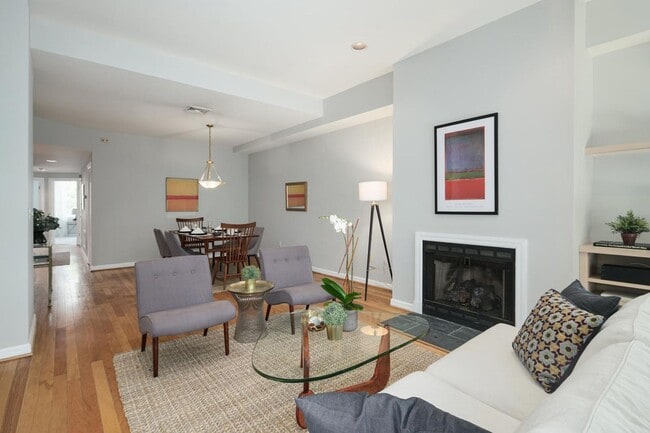 Building Photo - 2138-42 Lombard St