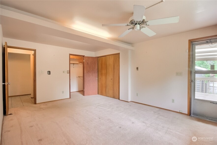 Main Bedroom with Ceiling Fan - 3527 Shattuck Ave S