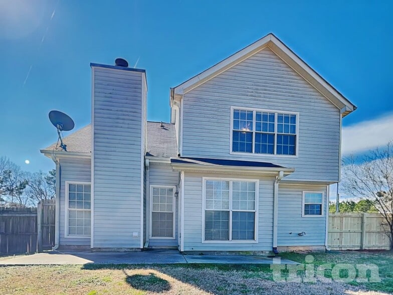 Building Photo - 105 River View Ct