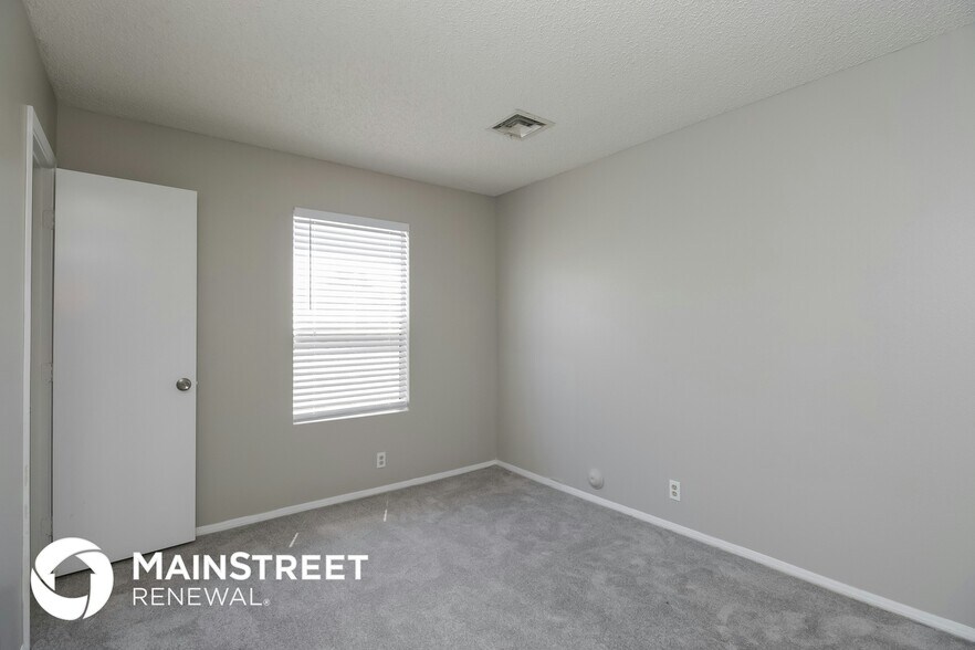 Building Photo - 7913 W Krall St