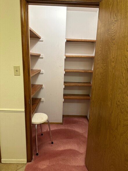 Building Photo - 13520 NW Cache Rd