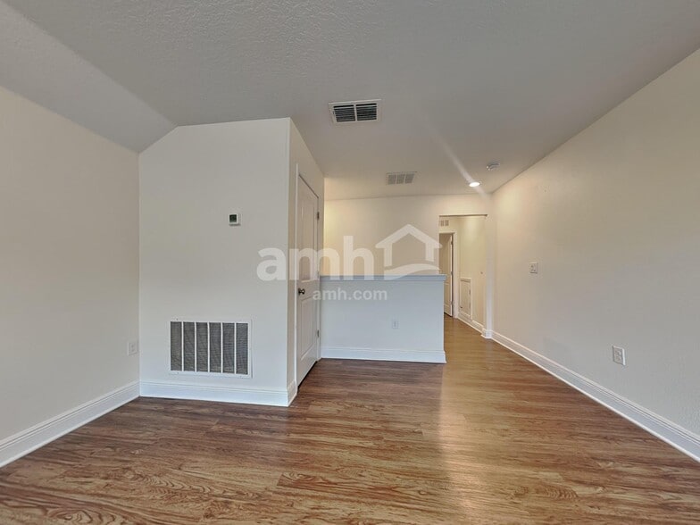 Building Photo - 7914 Stumble Journey Ln