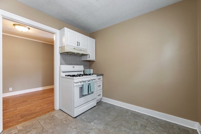 Building Photo - 2315 Auburn St