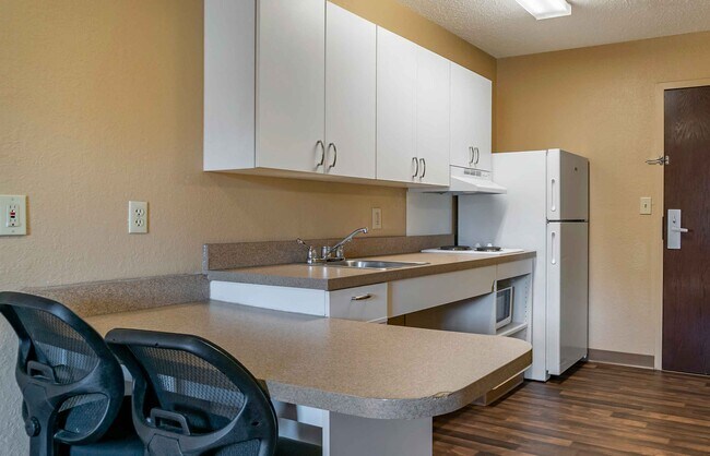 Building Photo - Furnished Studio-Detroit - Ann Arbor - Bri...