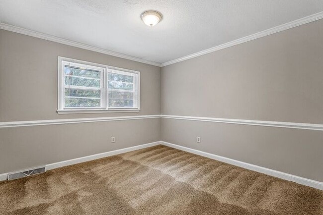 Building Photo - McLeansville - Minutes from Elon & Greensboro! Brick Duplex on a few Acres, Den, SS Appliances, F...