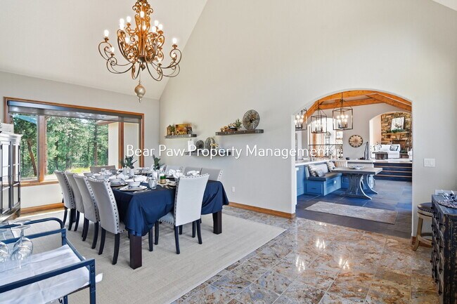Building Photo - "Spacious 6-Bedroom Retreat with 7 Luxurious Bathrooms off Upper Bear Creek!"
