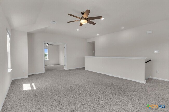 Building Photo - 104 Javans Nest