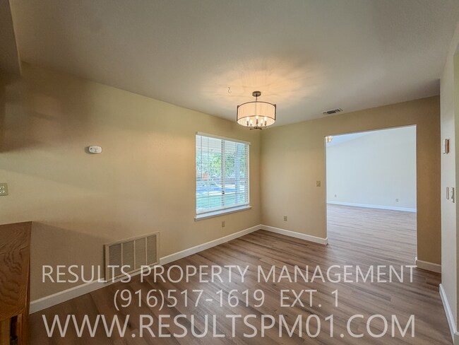 Building Photo - 112 Dyrell Way