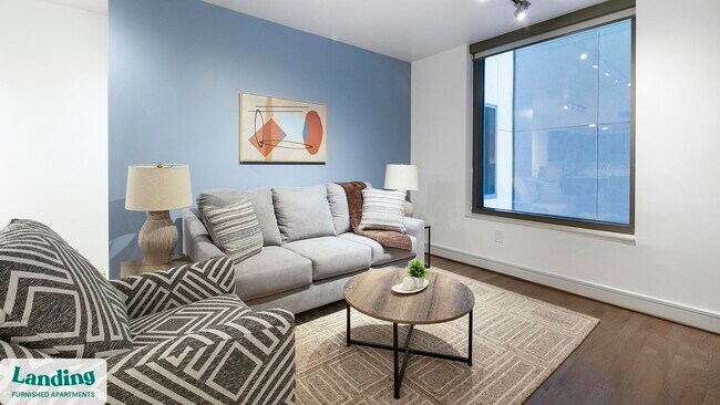 Building Photo - 777 Preston St