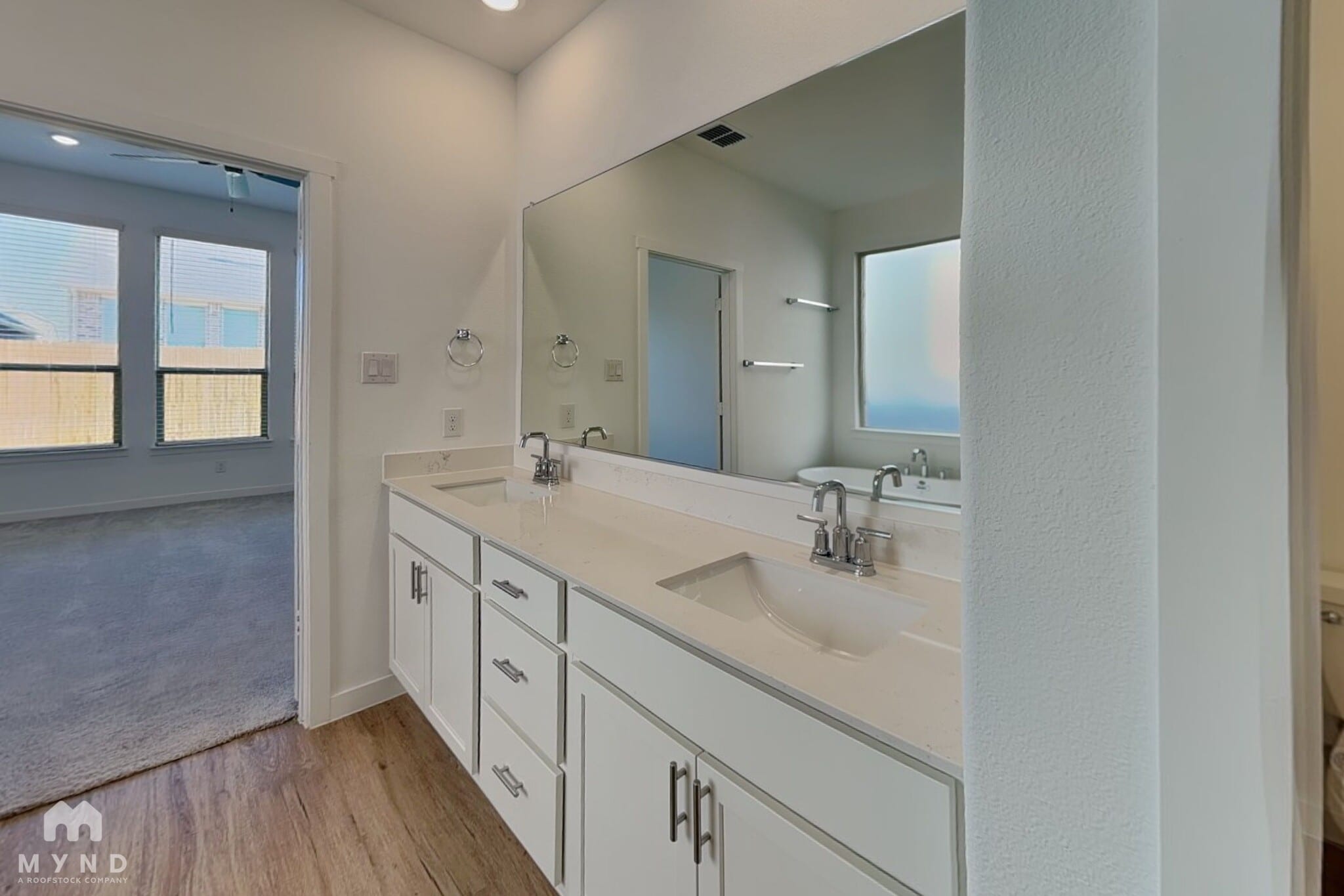 Building Photo - 804 Demelza Dr