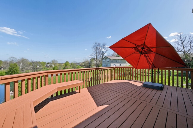 Building Photo - 3947 Buckhill Dr