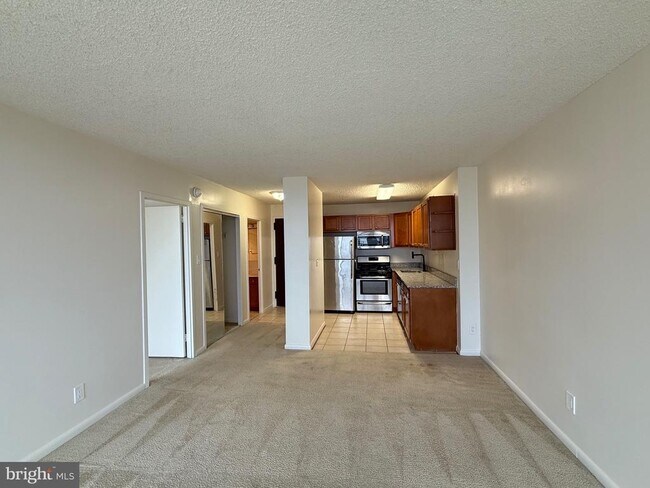 Building Photo - 5225 Pooks Hill Rd