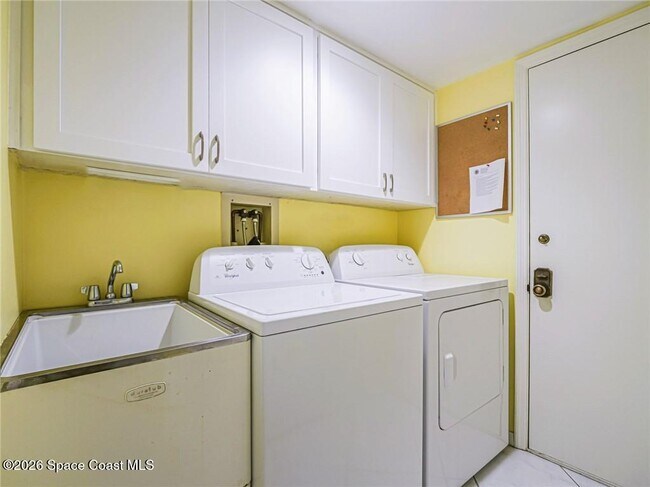 Building Photo - 1821 Mooringline Dr