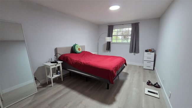 Building Photo - 101 E McNab Rd