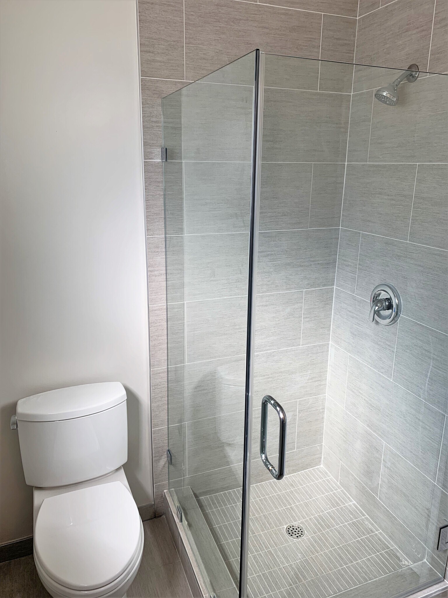 Building Photo - 415 Montana Ave