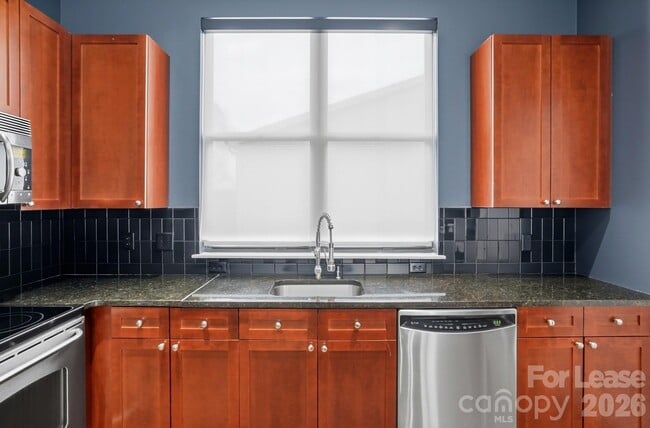 Building Photo - 440 N McDowell St