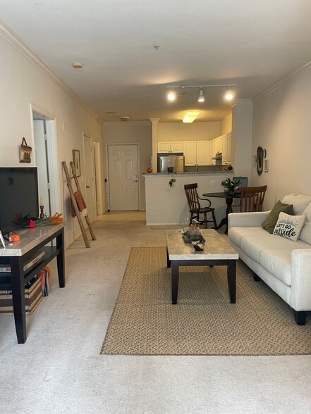 Building Photo - 3009 Nicosh Cir