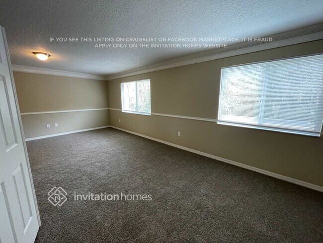 Building Photo - 18221 Sandy Pointe Dr