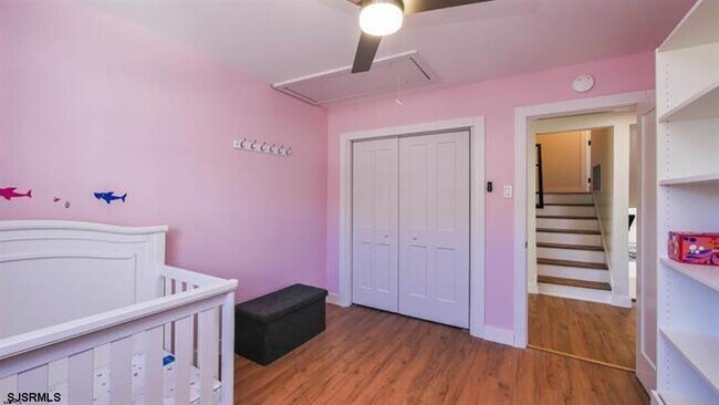 Building Photo - 239 N Clermont Ave