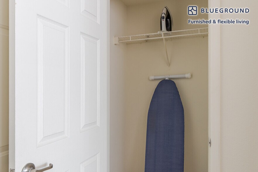 Building Photo - 444 Washington Blvd