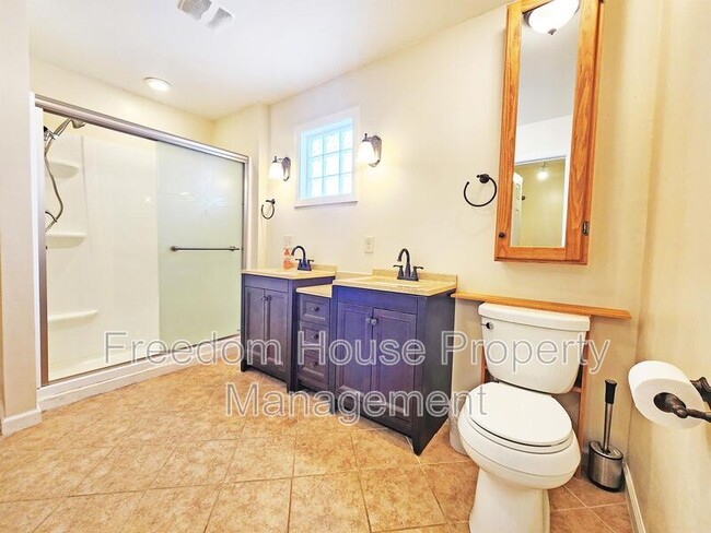 Building Photo - 5821 S Keomah St