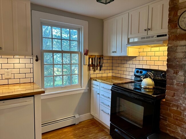 Building Photo - 43 Pennywise Ln