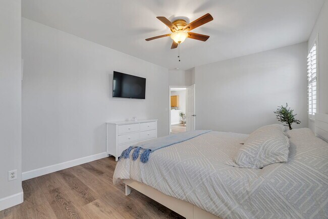 Building Photo - 10459 Summershade Ln