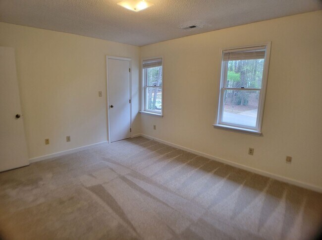 Building Photo - GLEND6917