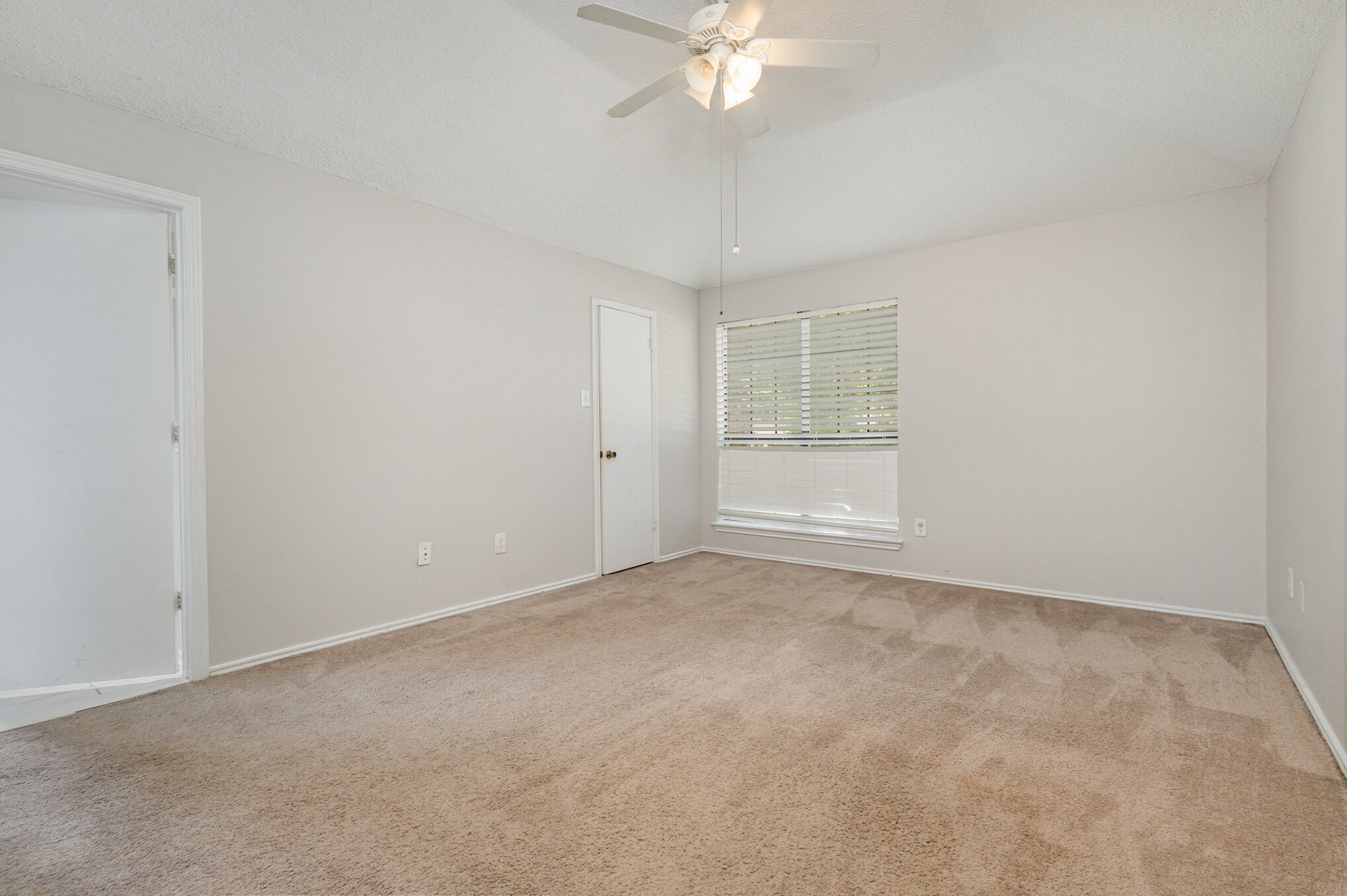 Building Photo - 1537 Winter Park Ln
