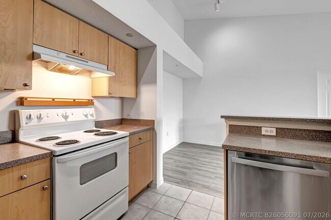 Building Photo - 920 Villa Cir