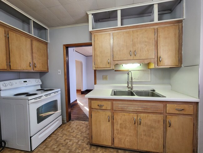 Building Photo - 183 N Wayne Ave