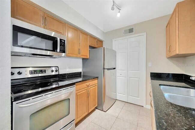 Building Photo - 3274 Haviland Ct